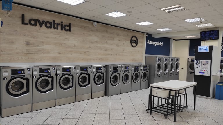 ondablu lavanderia self service a salerno